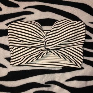 Top for two-piece b&w stripe set